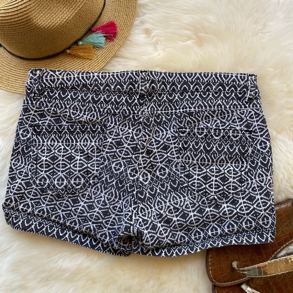 Boho shorts, size 29. Stretchy and comfortable. - Picture 2 of 6